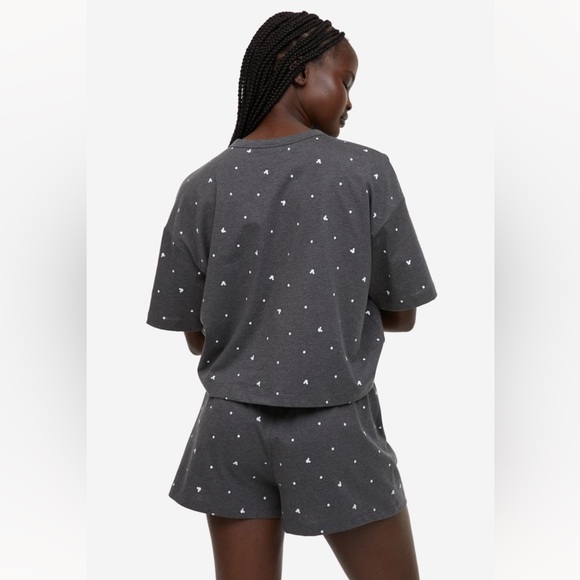 H & M Disney Pajama Set NWT - Picture 6 of 8